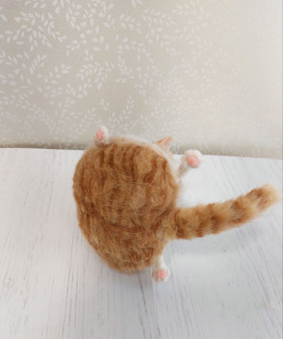 A*I様 羊毛フェルト　猫(茶トラ／白)