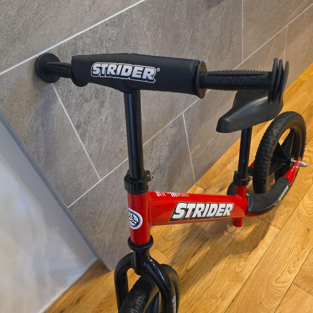 STRIDER スポーツ 赤