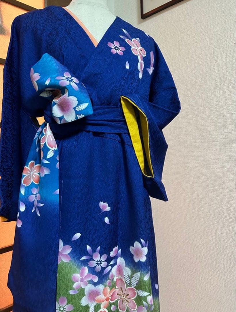 新品未使用 振袖 着物リメイク鮮烈な蒼×桜 黄金裏地 一点もの