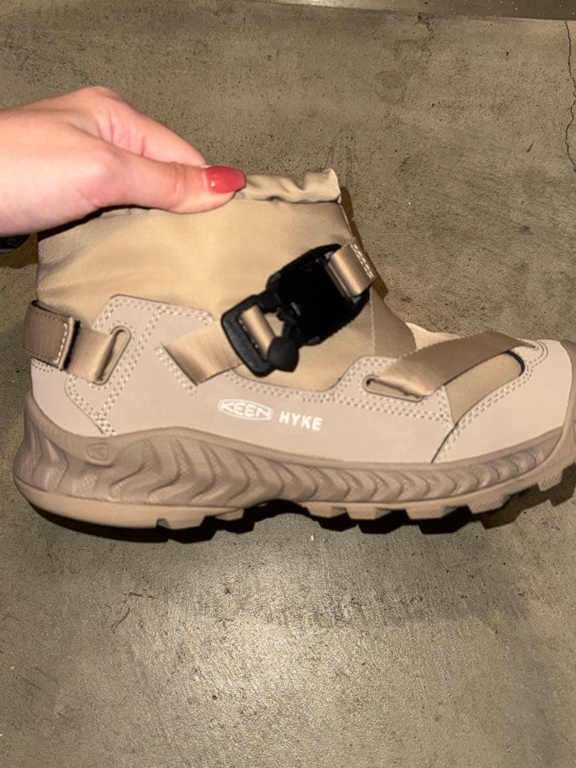 KEEN × HYKEウォータープルーフブーツ