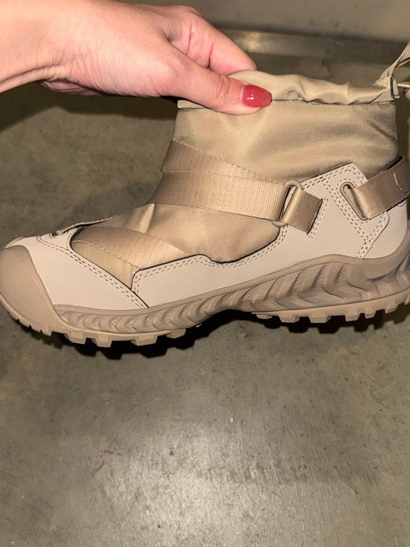 KEEN × HYKEウォータープルーフブーツ