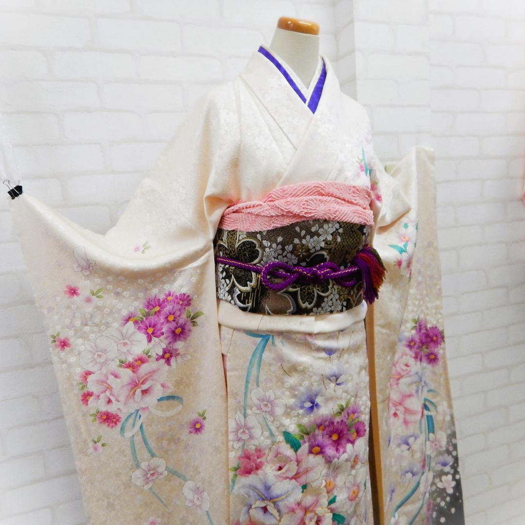 和40　オフホワイト振袖セット　成人式（桜・蘭・花束）　160-165cm前後