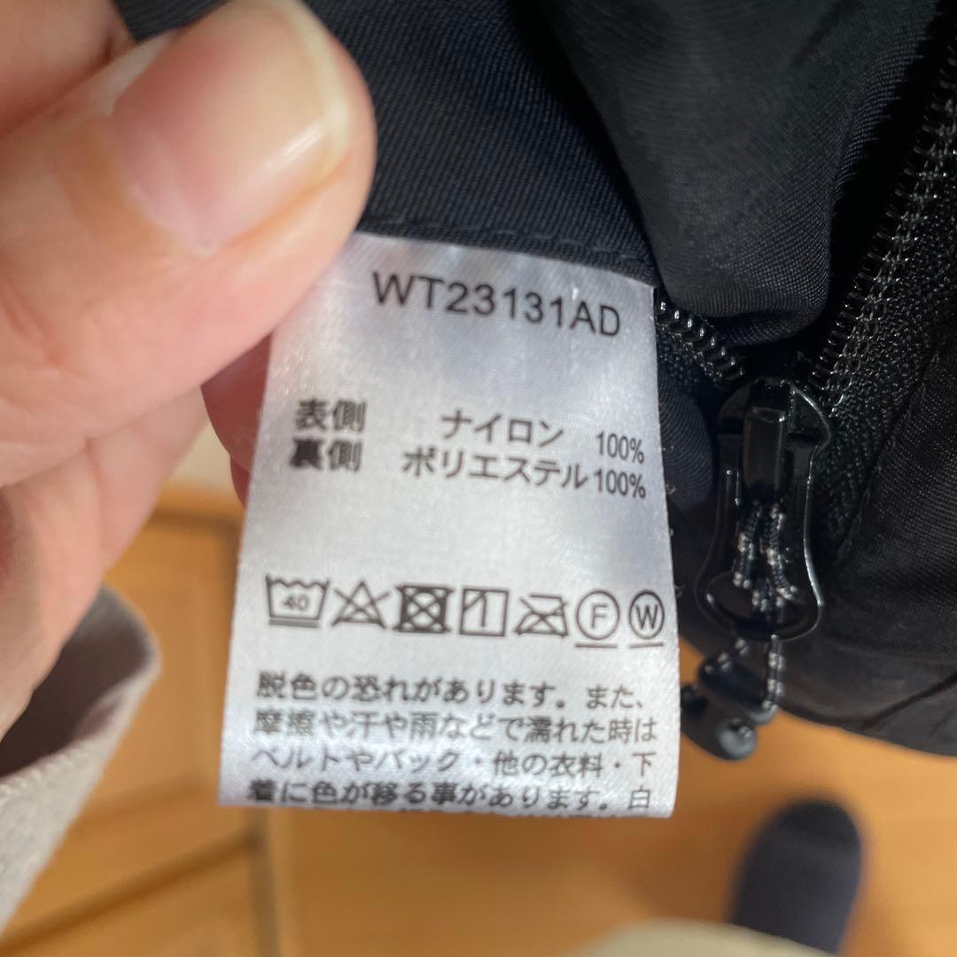 WHOLE THINGS ブラックベスト　リバーシブル