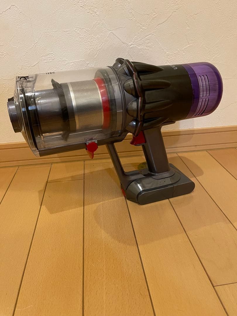 ダイソン Dyson SV18 V12 中古 美品、動作確認清掃済み！