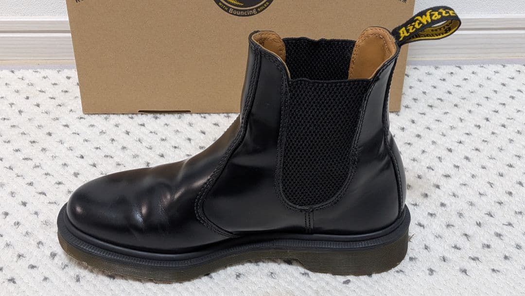 Dr. Martens CHELSEA BOOT ブラック サイドゴアブーツ