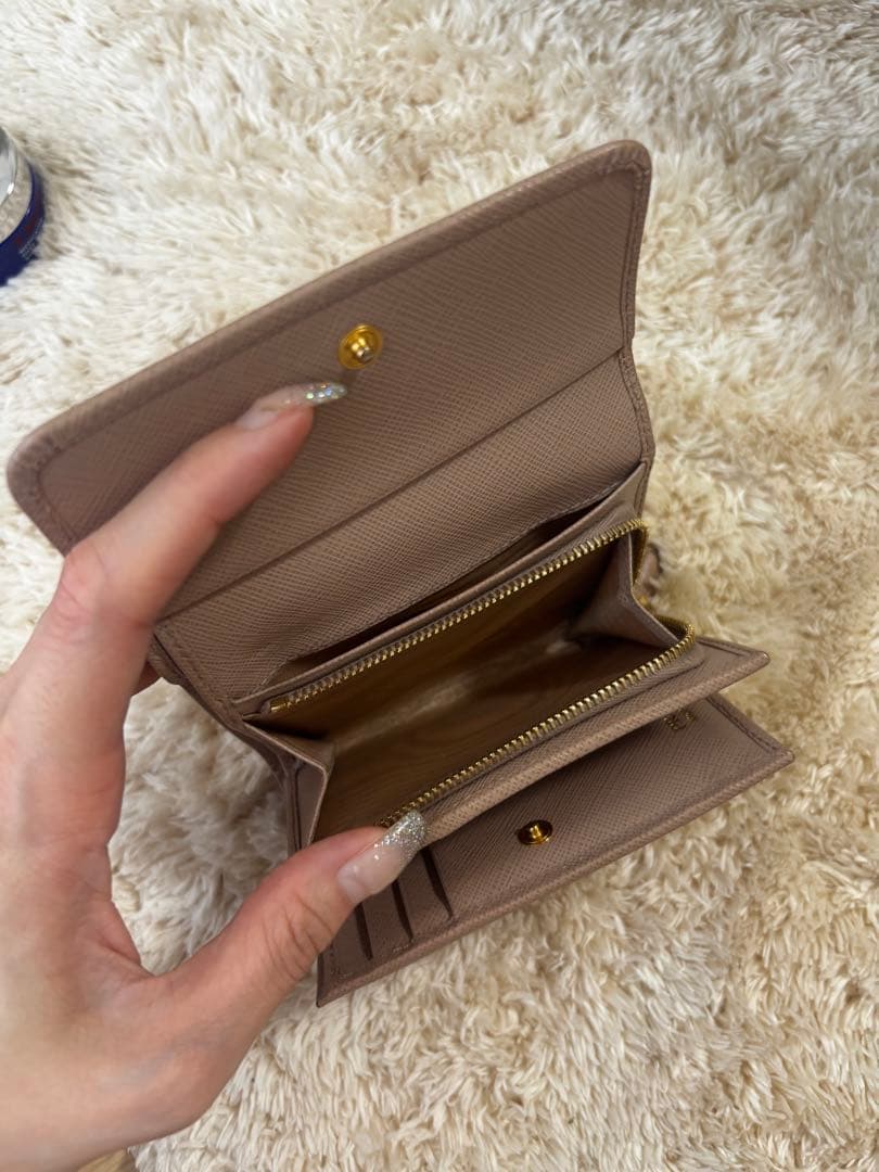 PRADA サフィアーノレザー 三つ折り財布 ベージュ