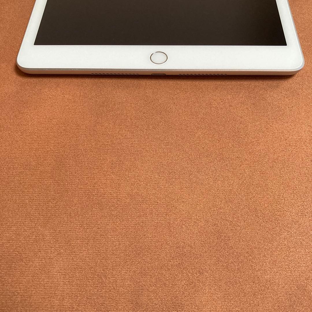 684【早い者勝ち】電池良好☆iPad8 第8世代 32GB WIFIモデル☆