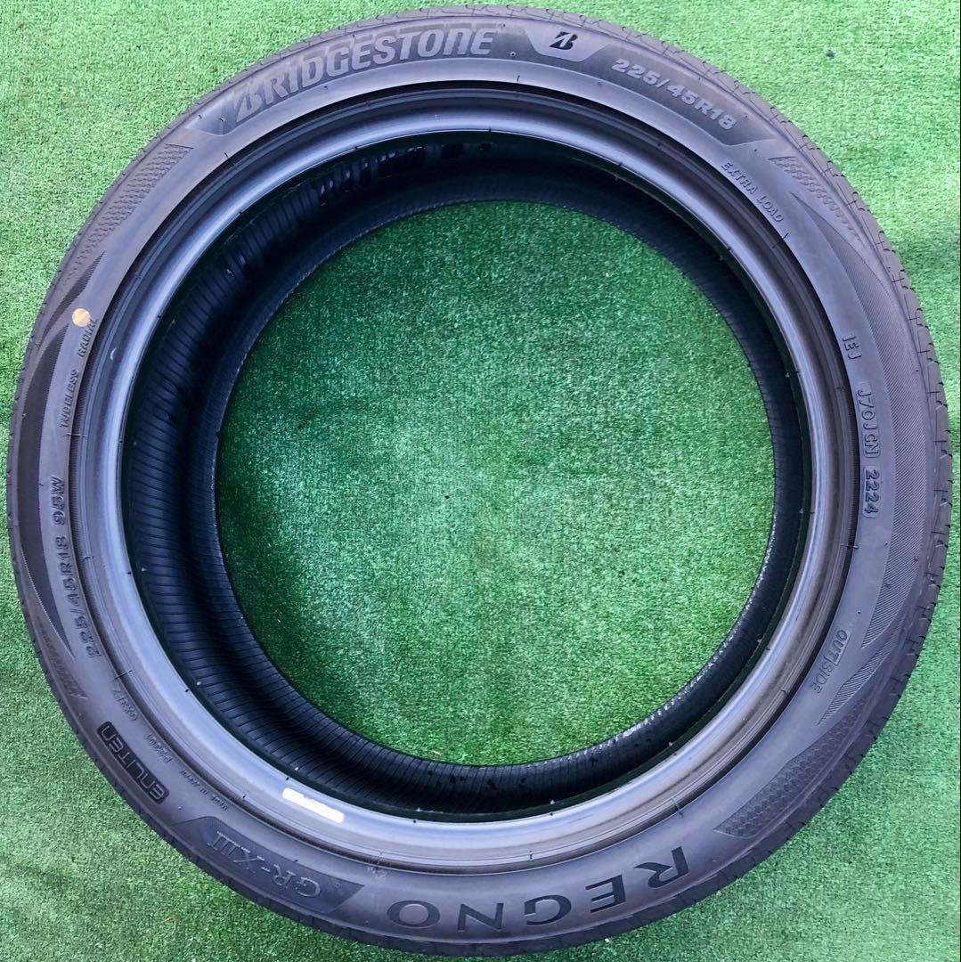 225/45 R18 BRIDGESTONE REGNO GR-XIII、4本
