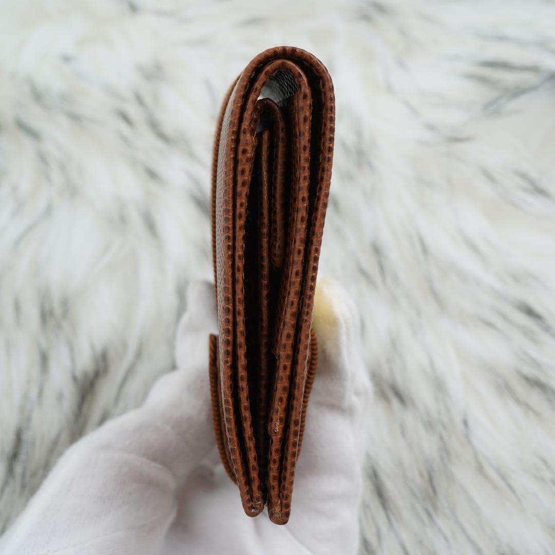 未使用級　箱付き　Salvatore Ferragamo 二つ折り財布　ヴァラ