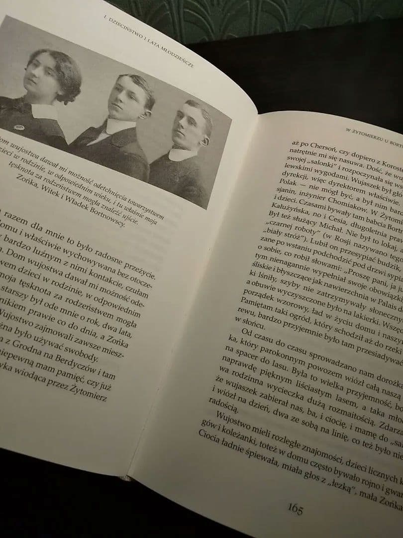〈洋書〉時代、場所、人々∶東部国境地帯の記憶 1893-1946／ヘレナ・ロス