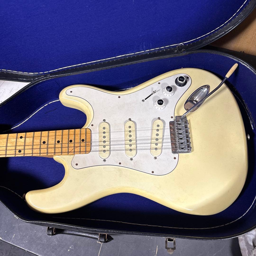H*e様 エレキギター　gibson?