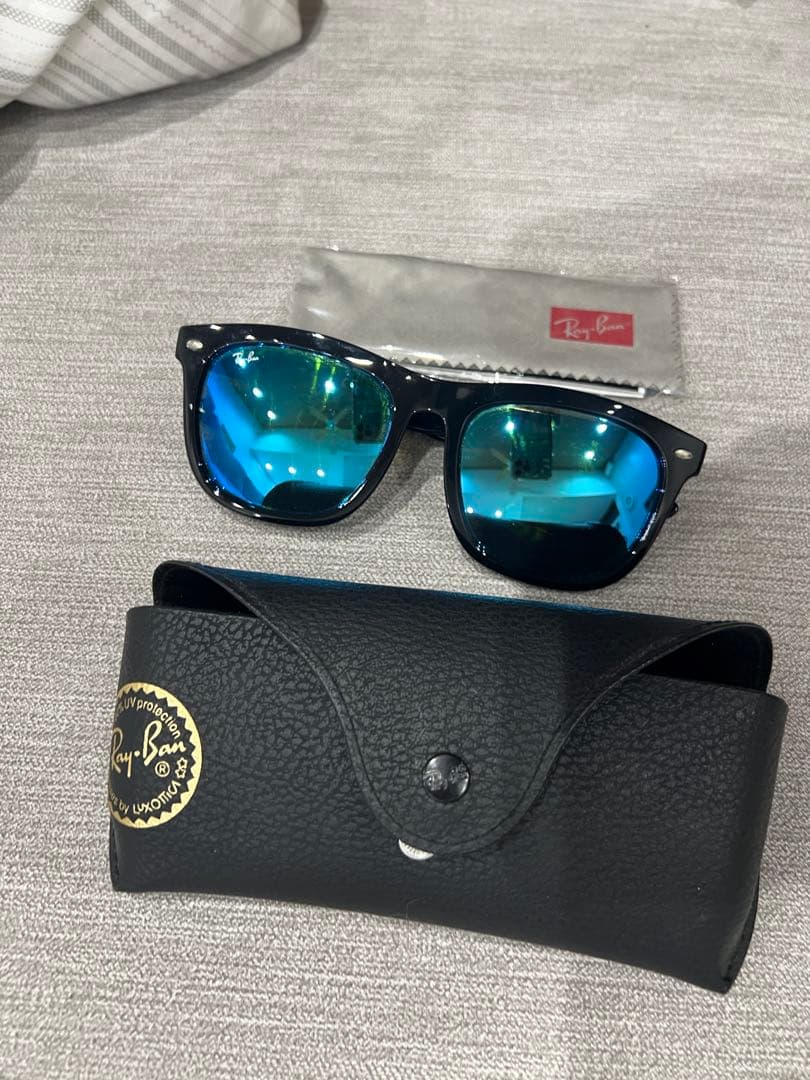 Ray-Ban レイバンサングラスRB4260D 601/55 ブルー
