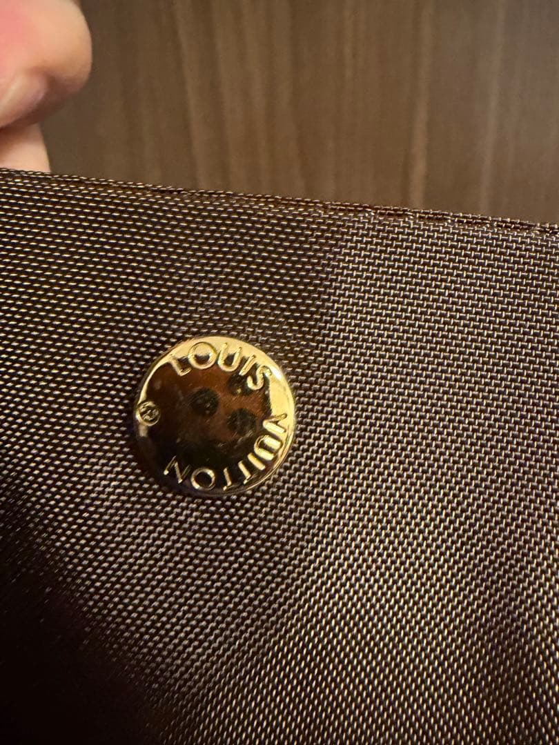 ガーメントバッグ ブラウン LVロゴ付き