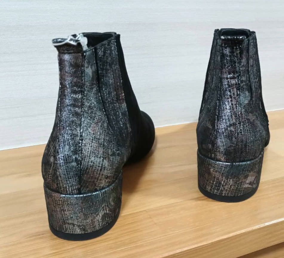 Think！ブラック サイドゴアブーツ スエード23.5cm