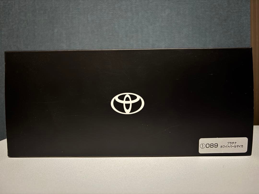 トヨタ アルファードALPHARD ミニカー (非売品)