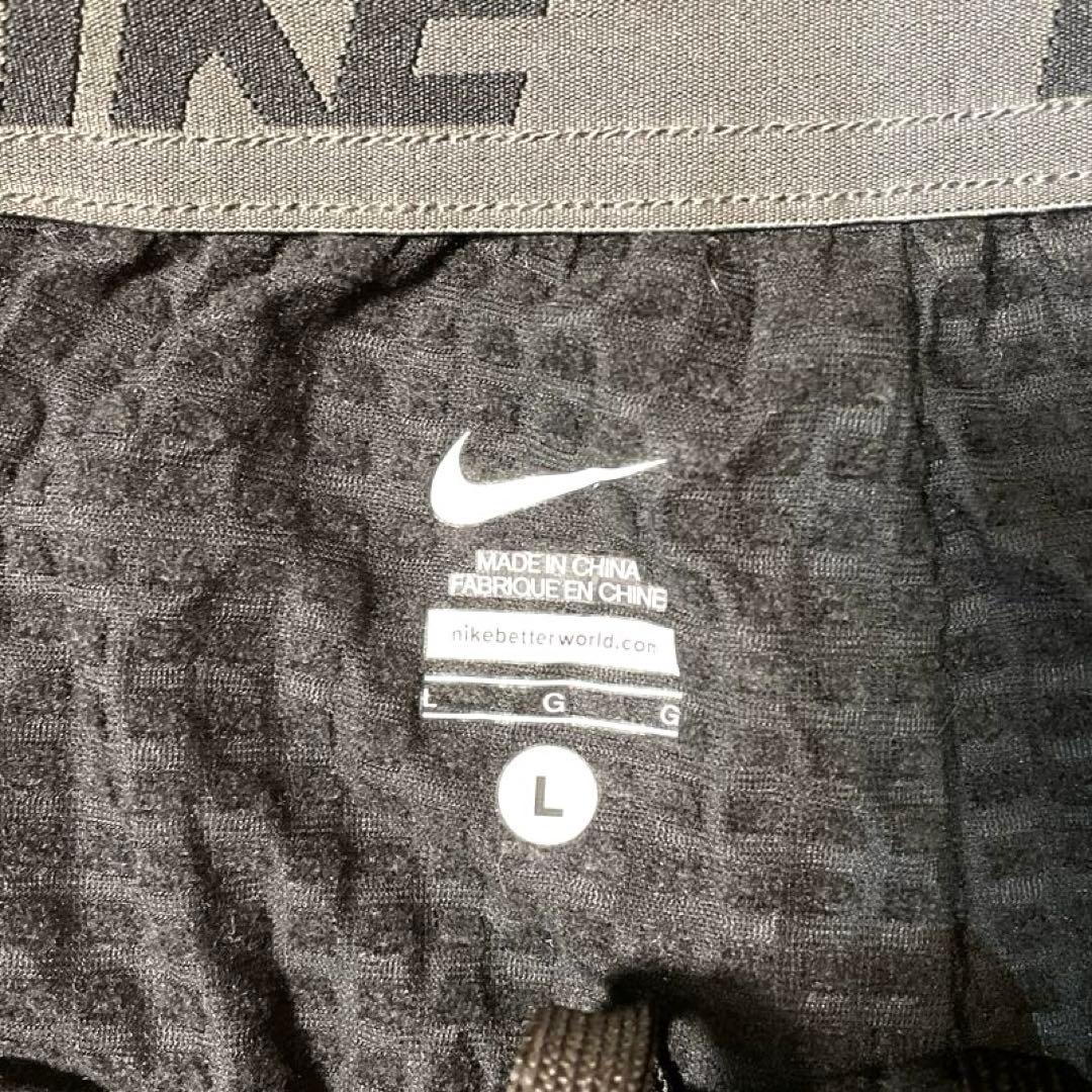 NIKE WRハイパースピード ラインド セットアップ（上下サイズ違い注意）