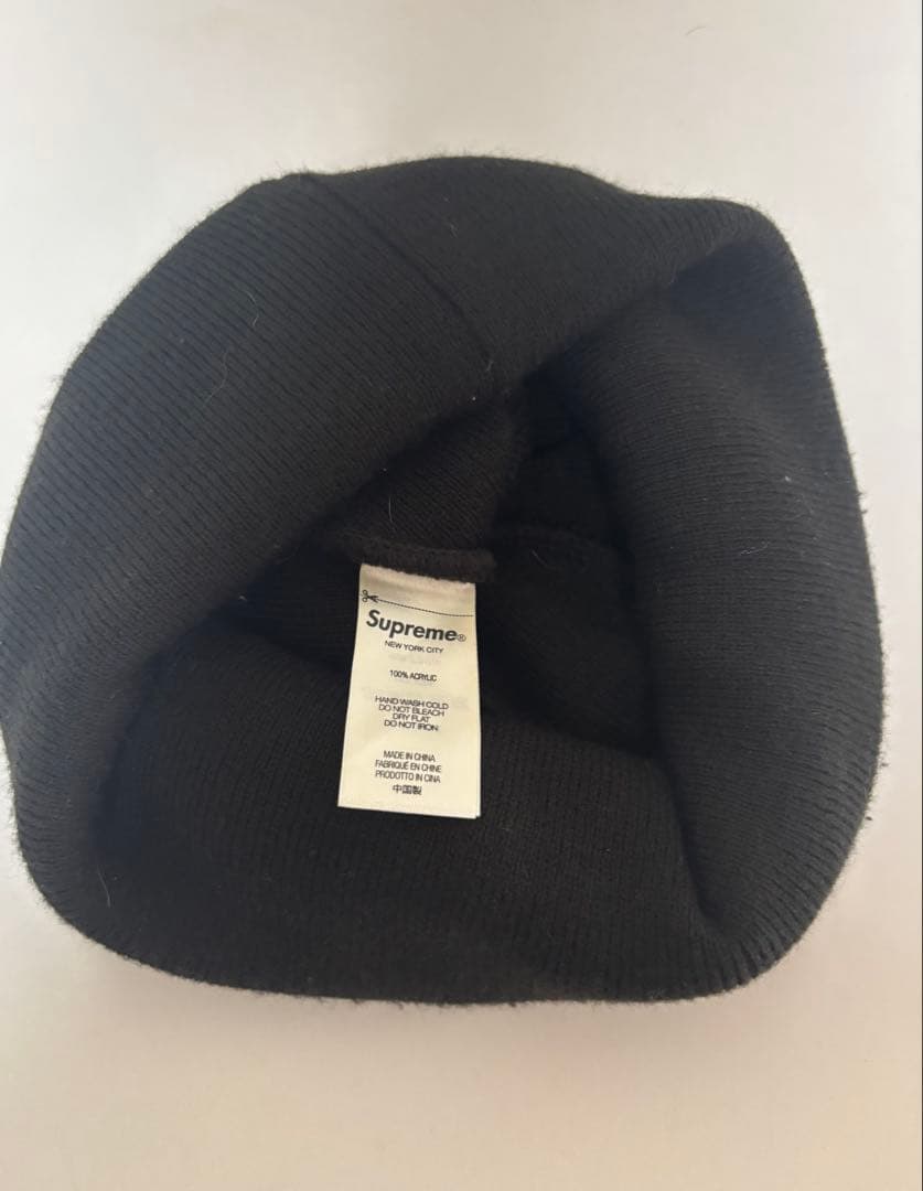 Supreme ボンボン付きニット帽