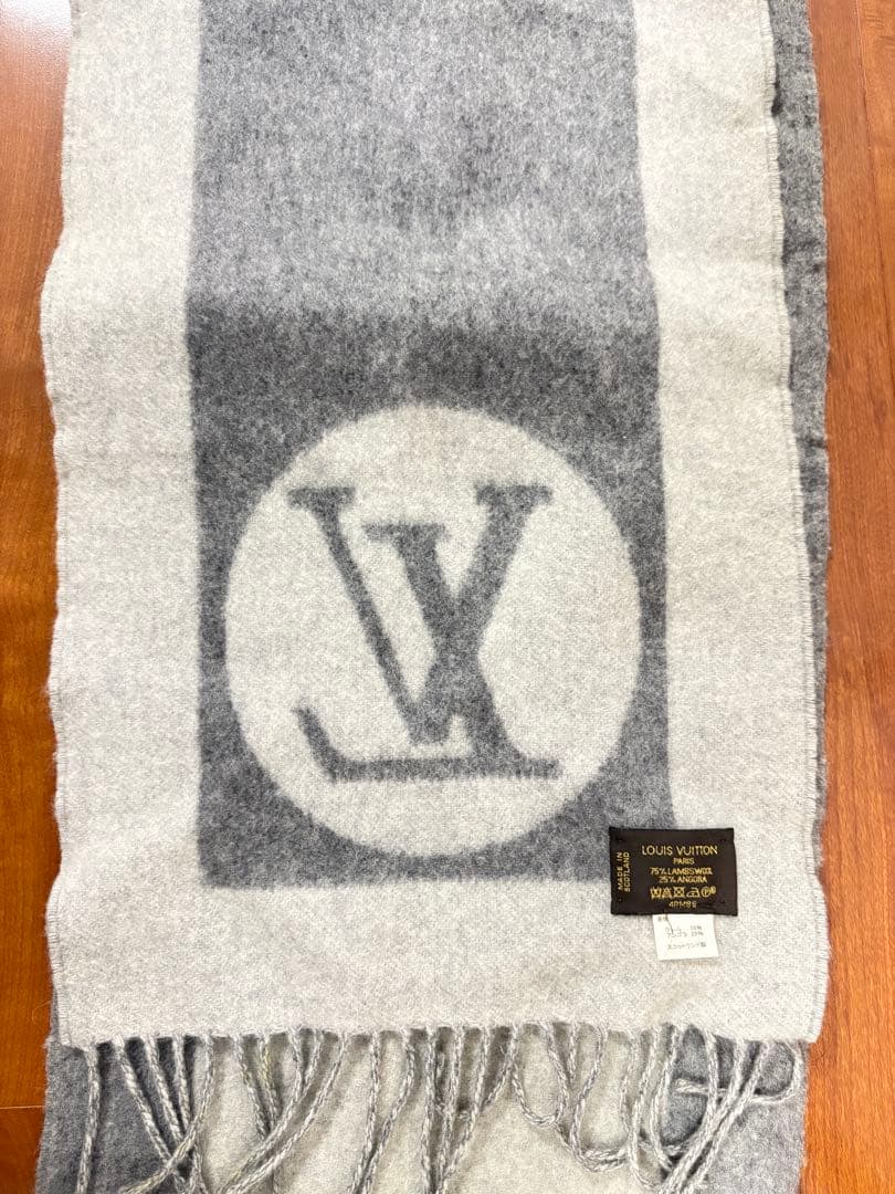 Louis Vuitton マフラー グレー 正規品 シミ・毛羽立ちあり