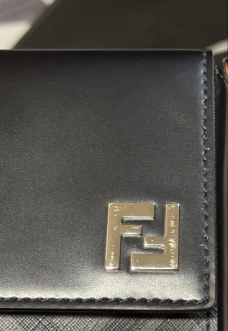FENDI FF スクエア ショルダーバッグ ブラック