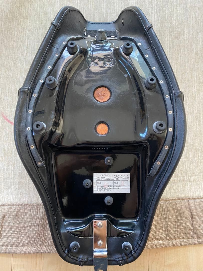 K&H スポーツスター　シート