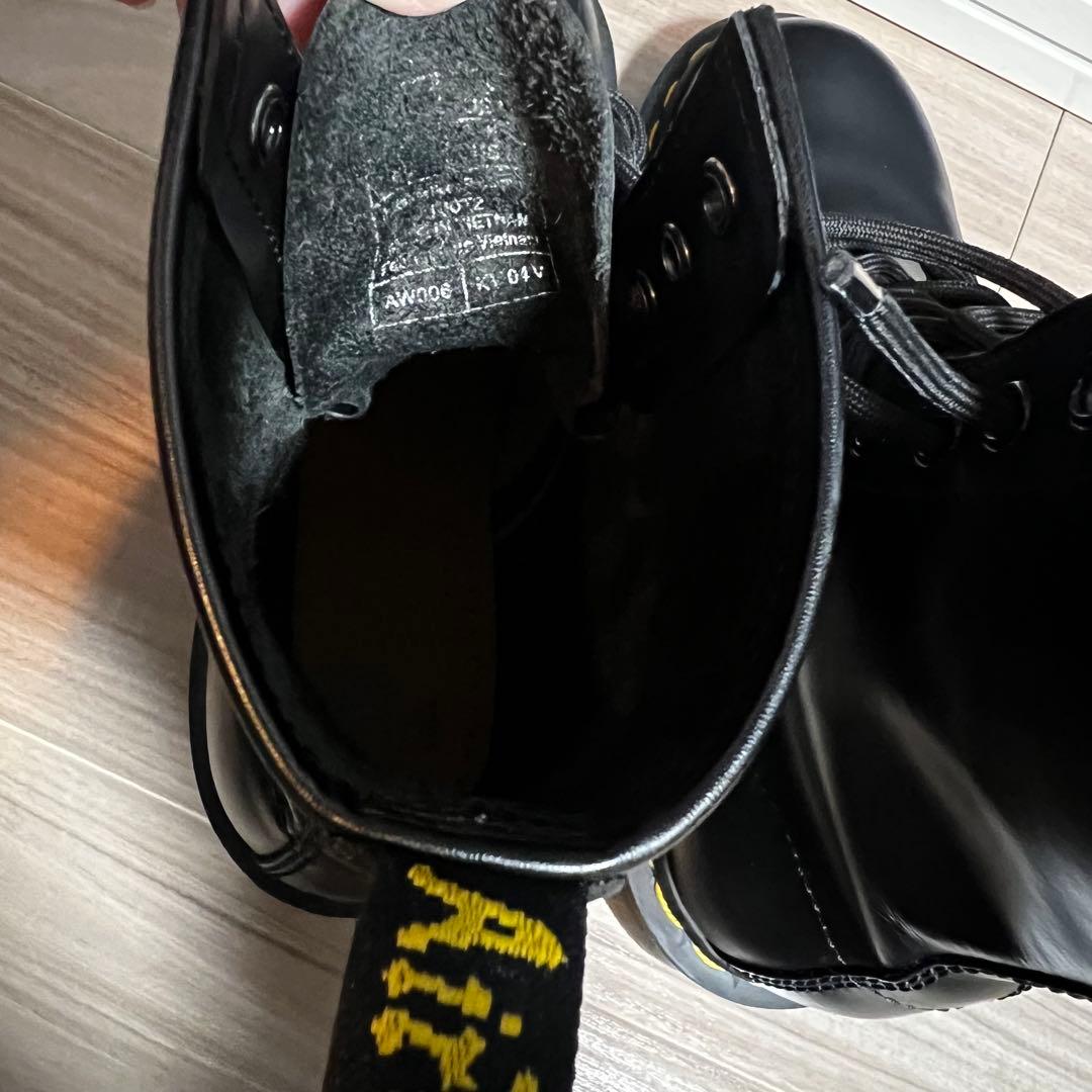 Dr.Martens 1460 8ホールブーツ イエローステッチ UK4