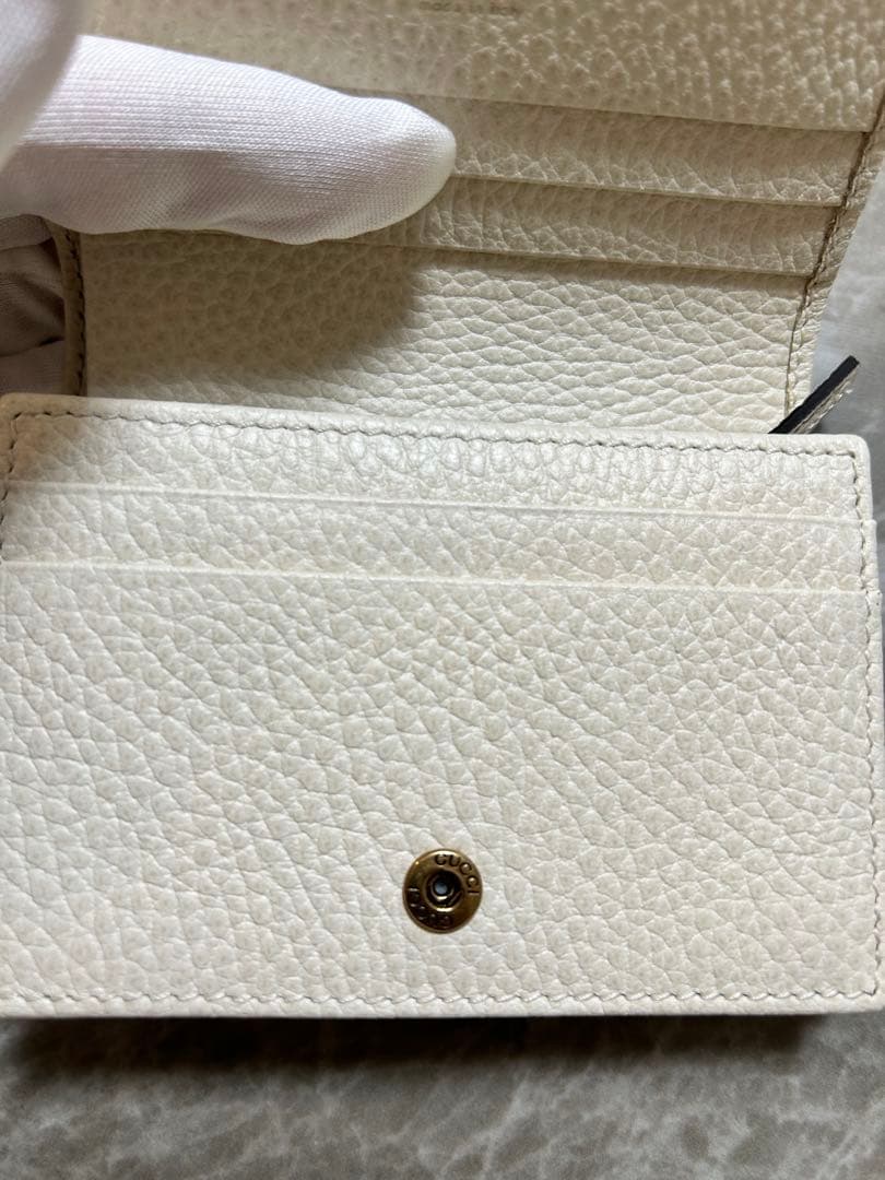 GUCCI Garden 店舗限定品レザー 二つ折り財布 コウモリ【日本未入荷】