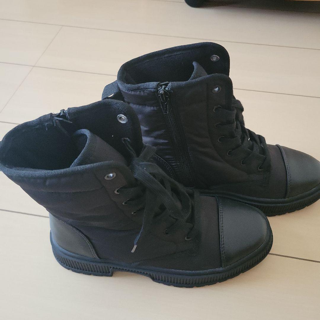 未使用　UNIQLO Cパデッドレースアップブーツ 黒 23cm