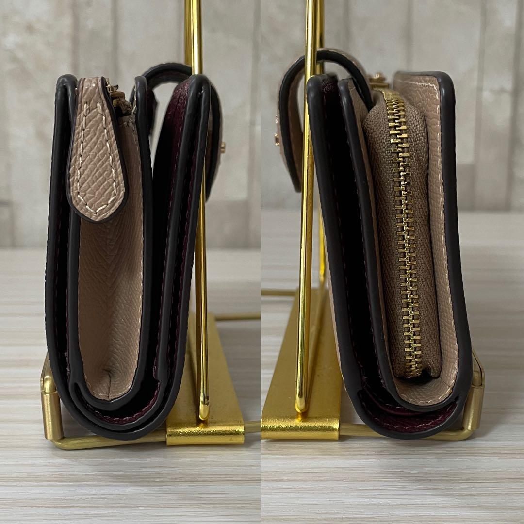 早い者勝ち！訳あり新品 COACH 二つ折り財布 ベージュ系