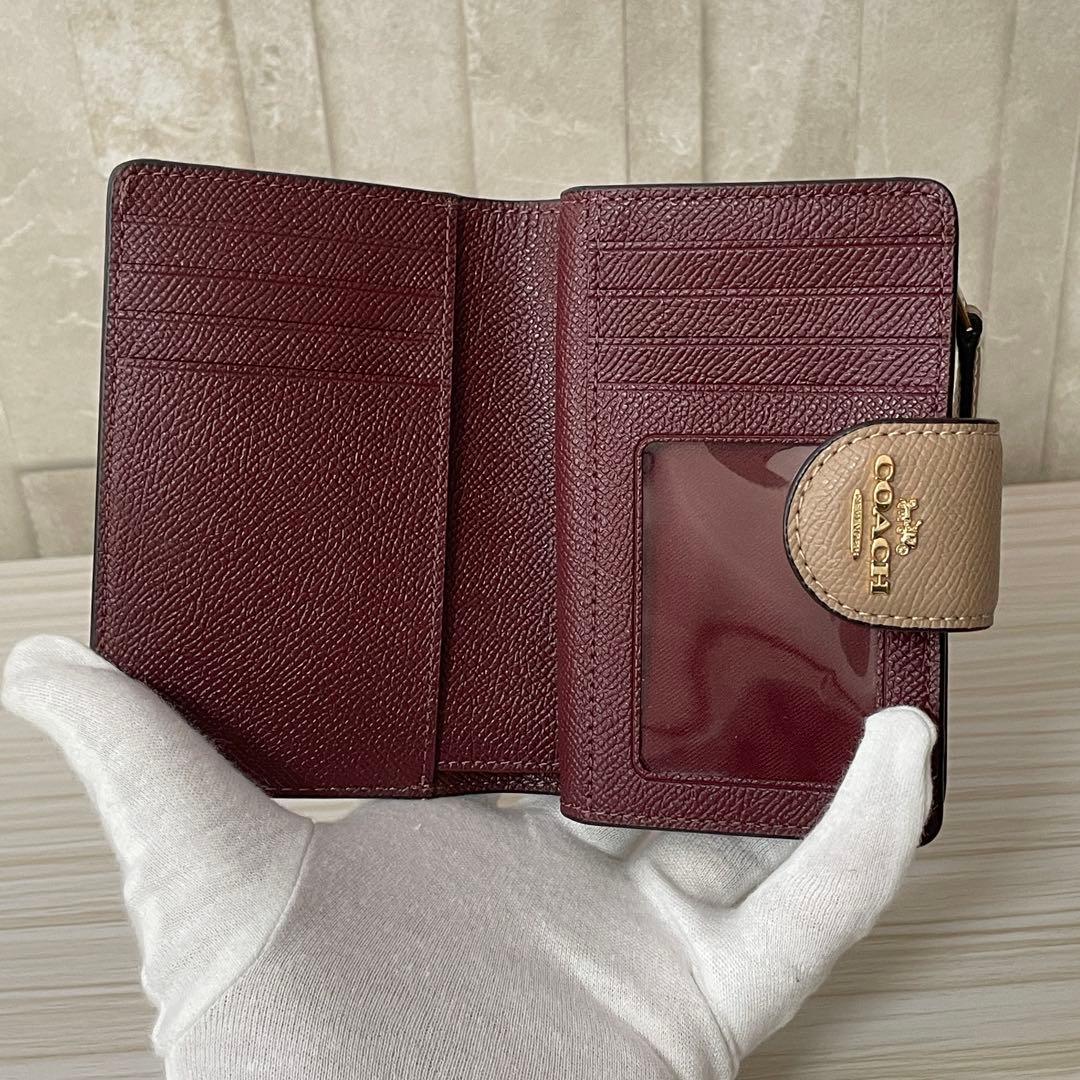 早い者勝ち！訳あり新品 COACH 二つ折り財布 ベージュ系