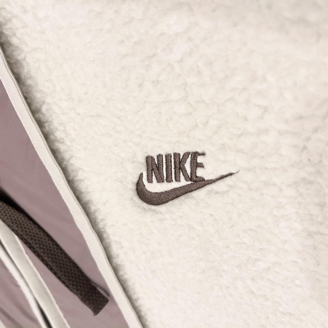 【はるまま】新品未使用！NIKEナイキXLボアベスト　ロゴ刺繍