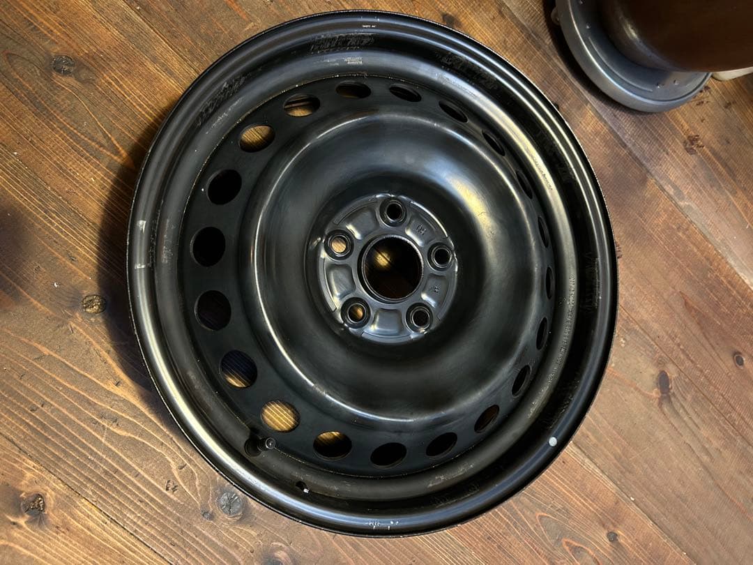 トヨタ60系プリウス　17インチ 純正スチールホイール 4個セット