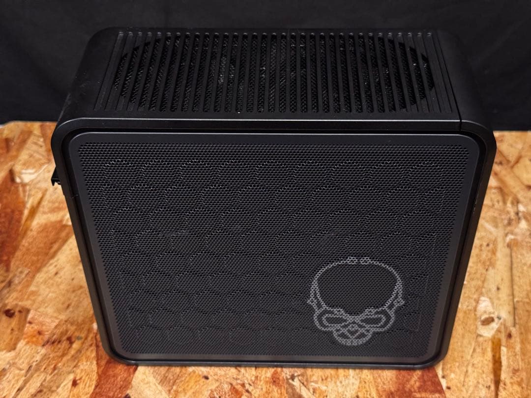 太*ご様 Intel NUC 9 i5 9300H ASUS RTX 2060