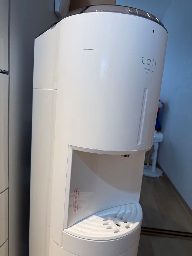 tall ホワイト ウォーターサーバー　カートリッジ付き