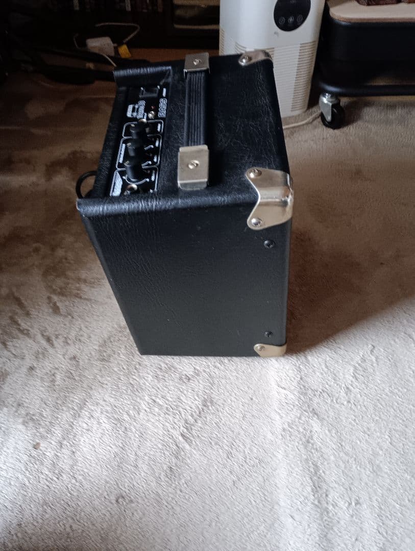 Ashdown Tourbus 10W ベース用アンプ　元箱付属