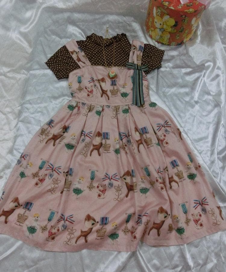 Bambi and Brooch Print ★ Leur Getter