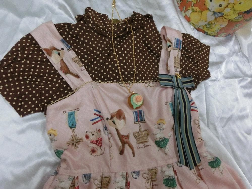 Bambi and Brooch Print ★ Leur Getter