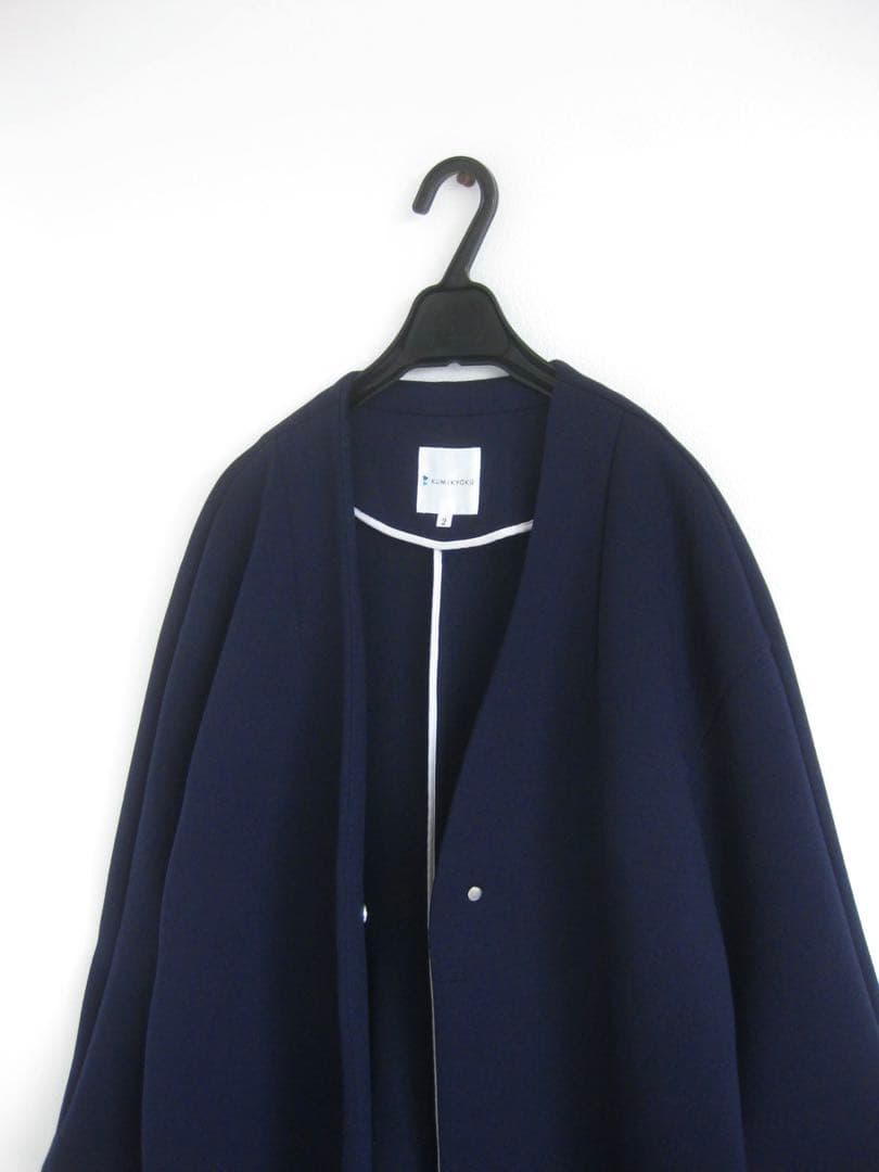 美品！組曲 ロングコート 紺 2(M)チェスターコート ポリエステル混 ゆったり