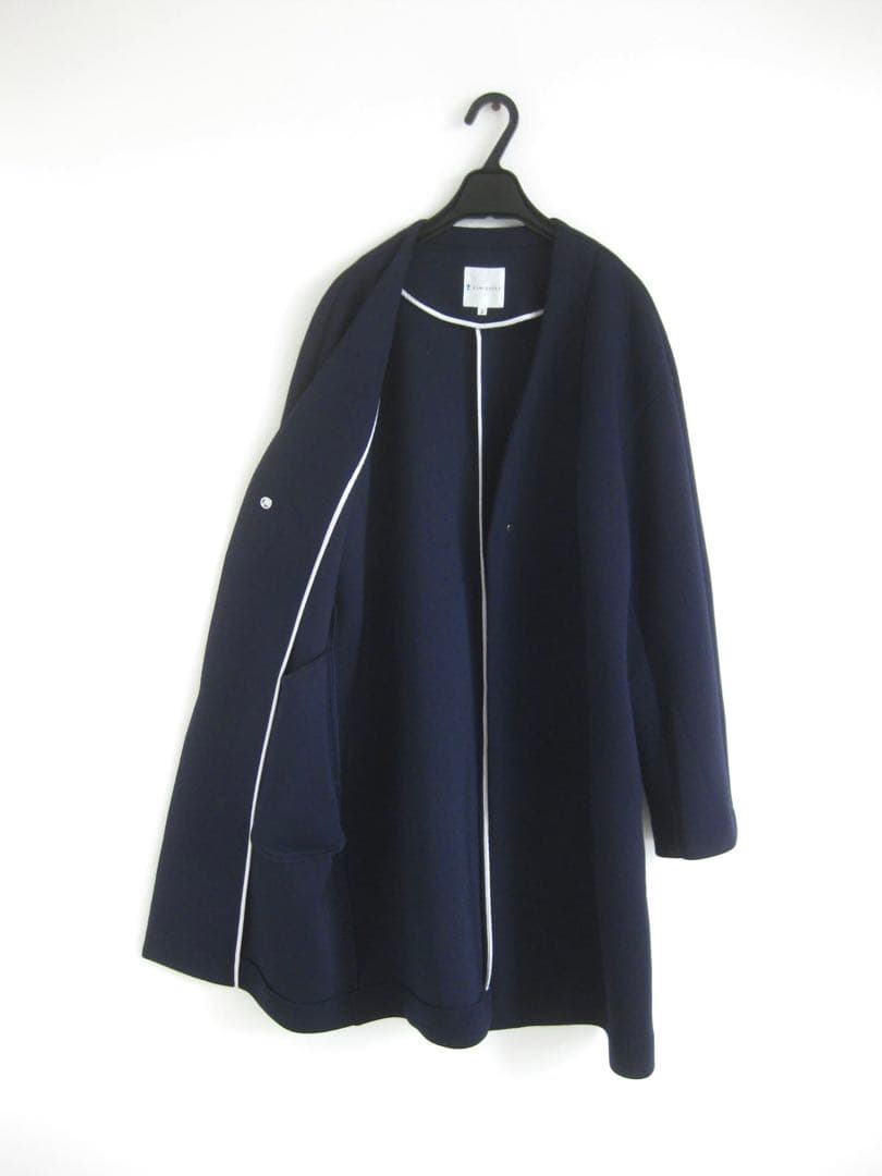 美品！組曲 ロングコート 紺 2(M)チェスターコート ポリエステル混 ゆったり