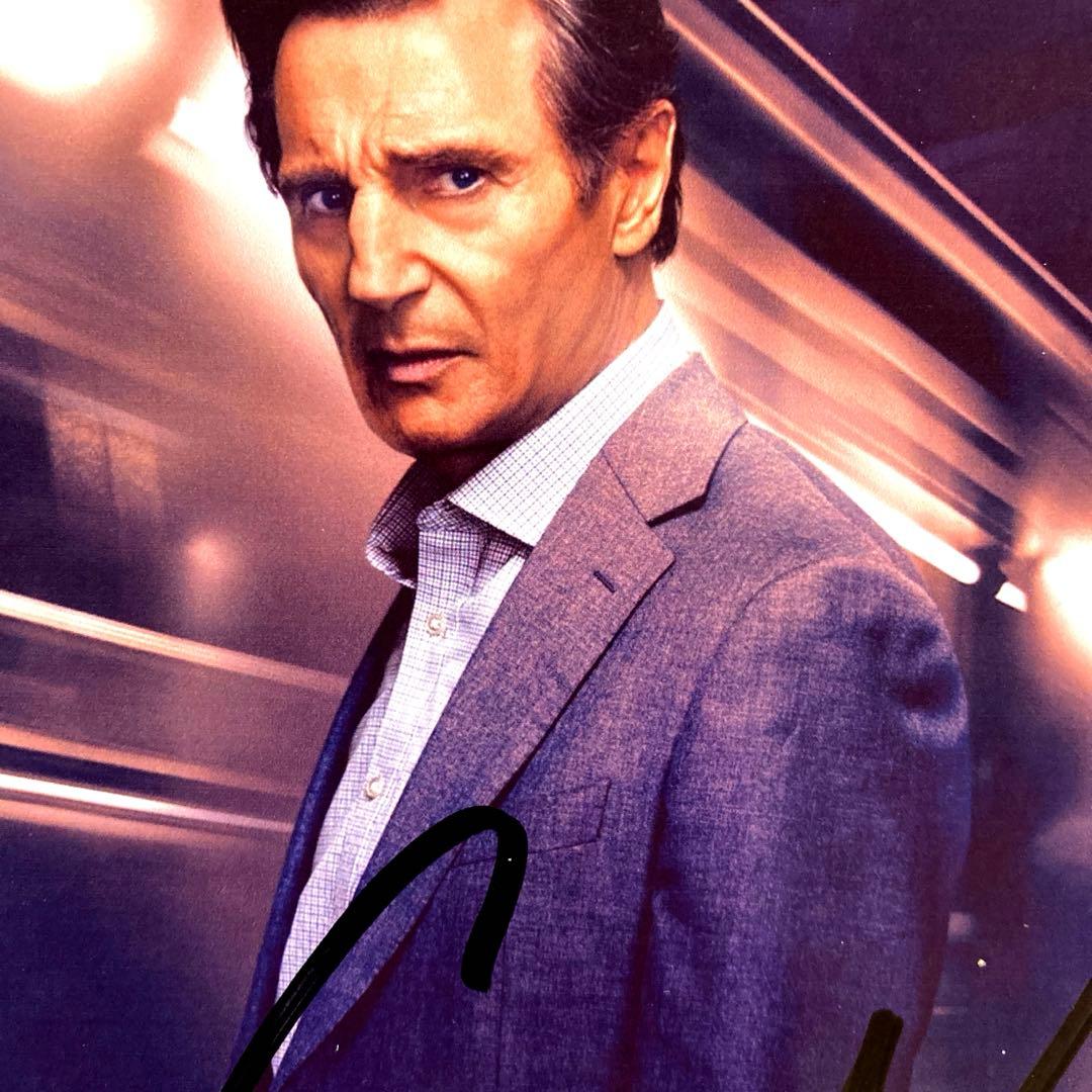 リーアム・ニーソン直筆サイン入り2Lサイズ写真…Liam Neeson