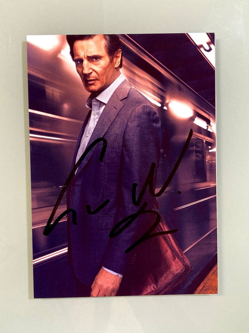 リーアム・ニーソン直筆サイン入り2Lサイズ写真…Liam Neeson