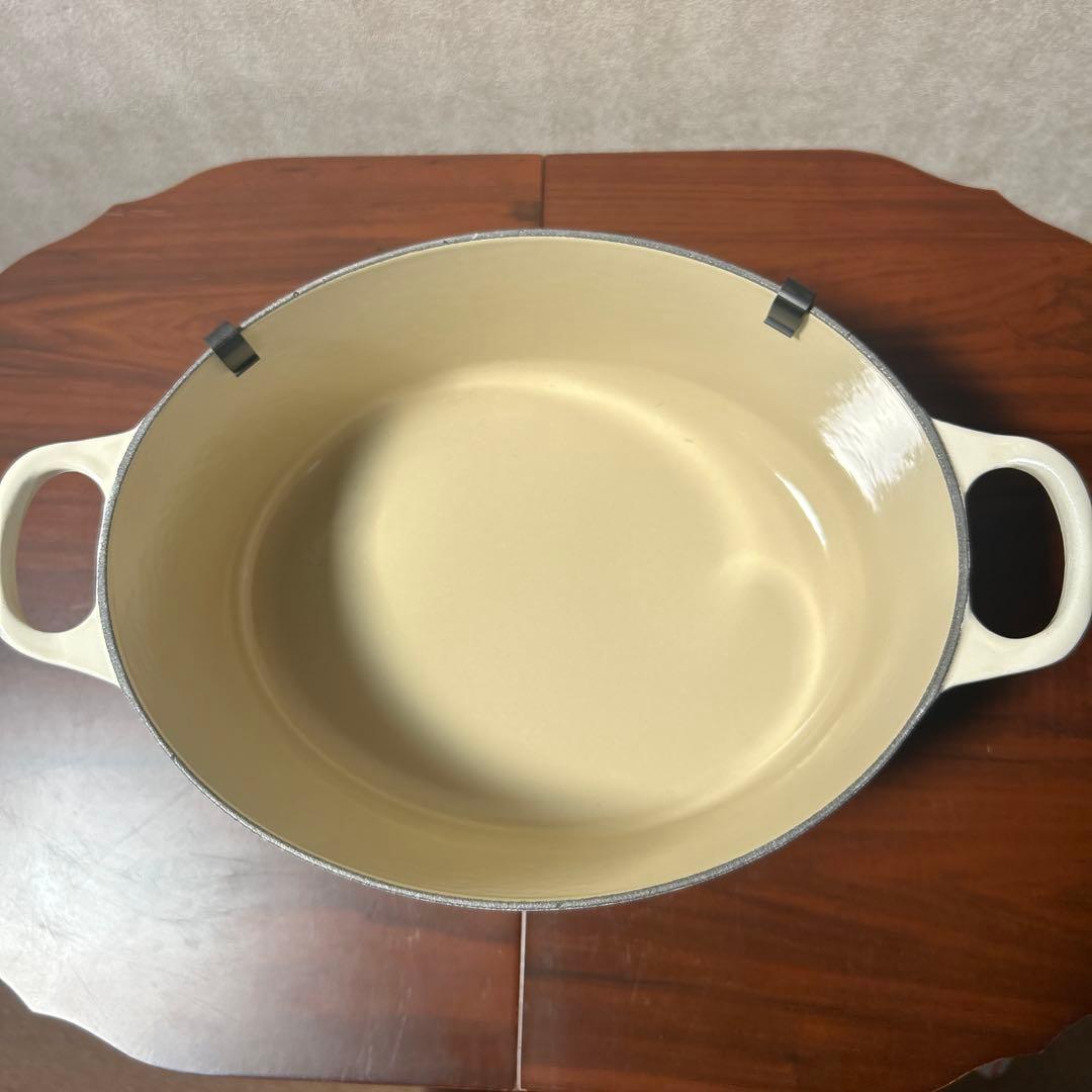【新品】ル・クルーゼ LE CREUSET オーバル 25cm ホワイト