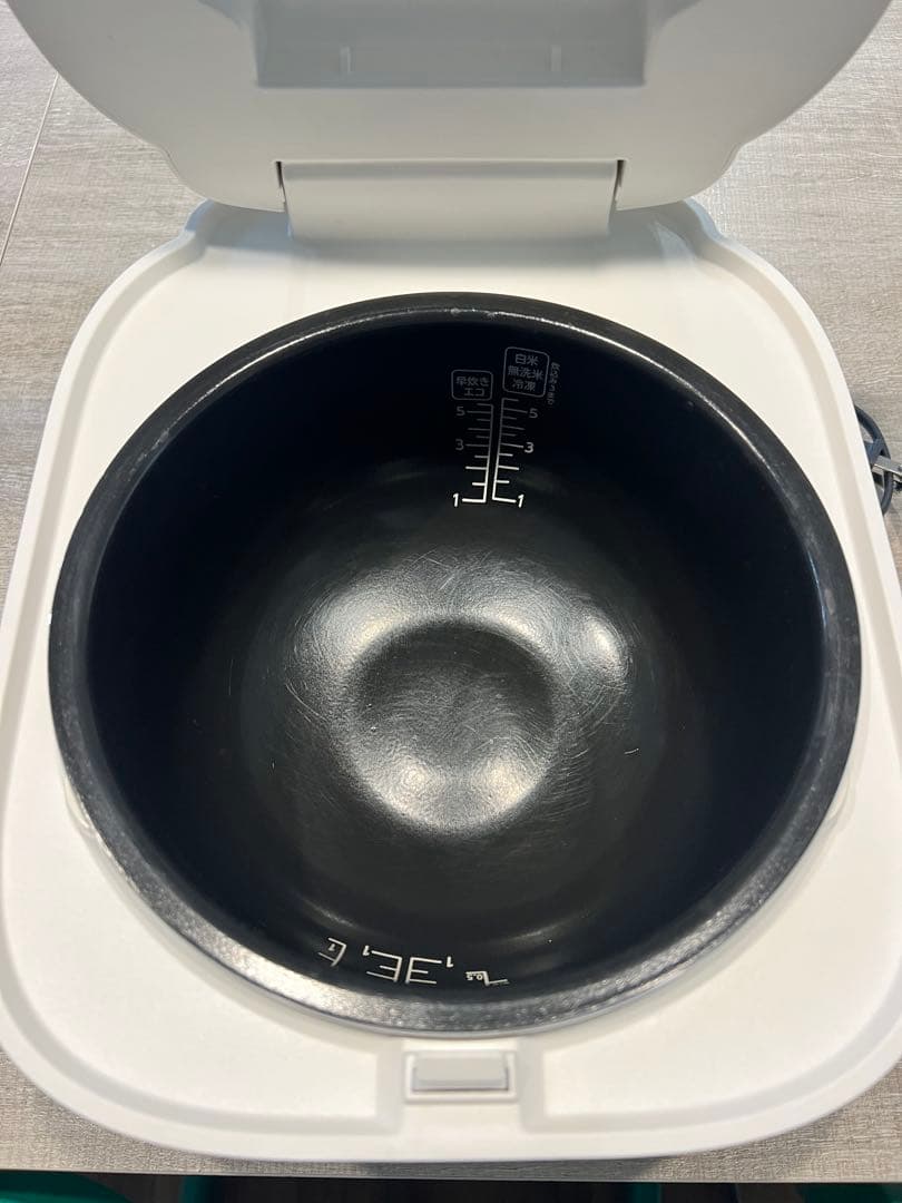 アイリスオーヤマ　炊飯器　SHK-ED50E3