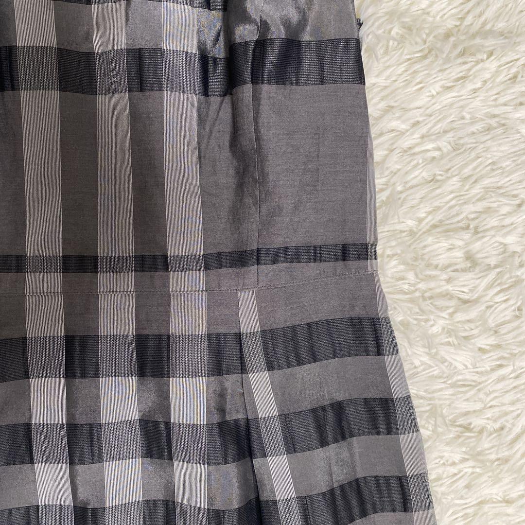 BURBERRY メガノバチェック柄 ノースリーブ ワンピース シルク混 グレー