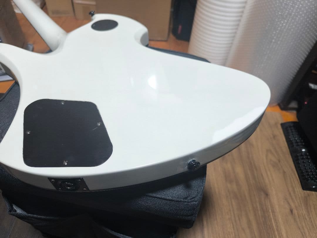 B.C.Rich モッキンバード スペシャル エレキギター