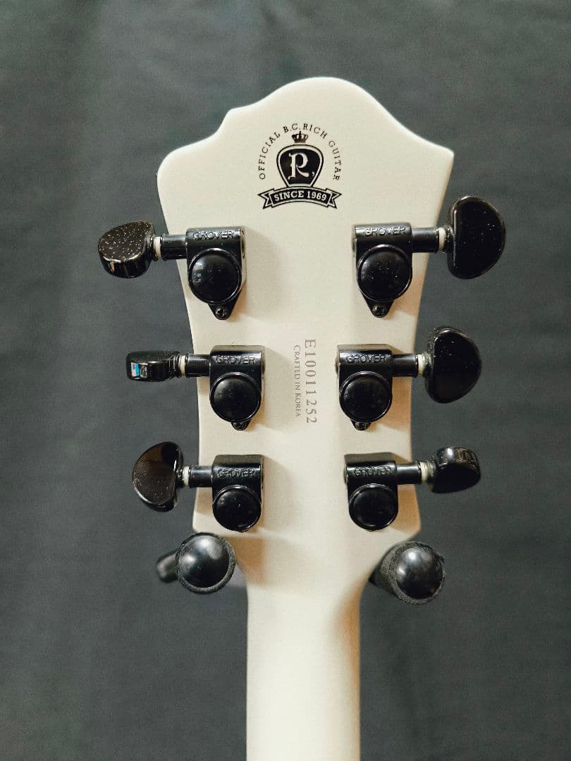 B.C.Rich モッキンバード スペシャル エレキギター