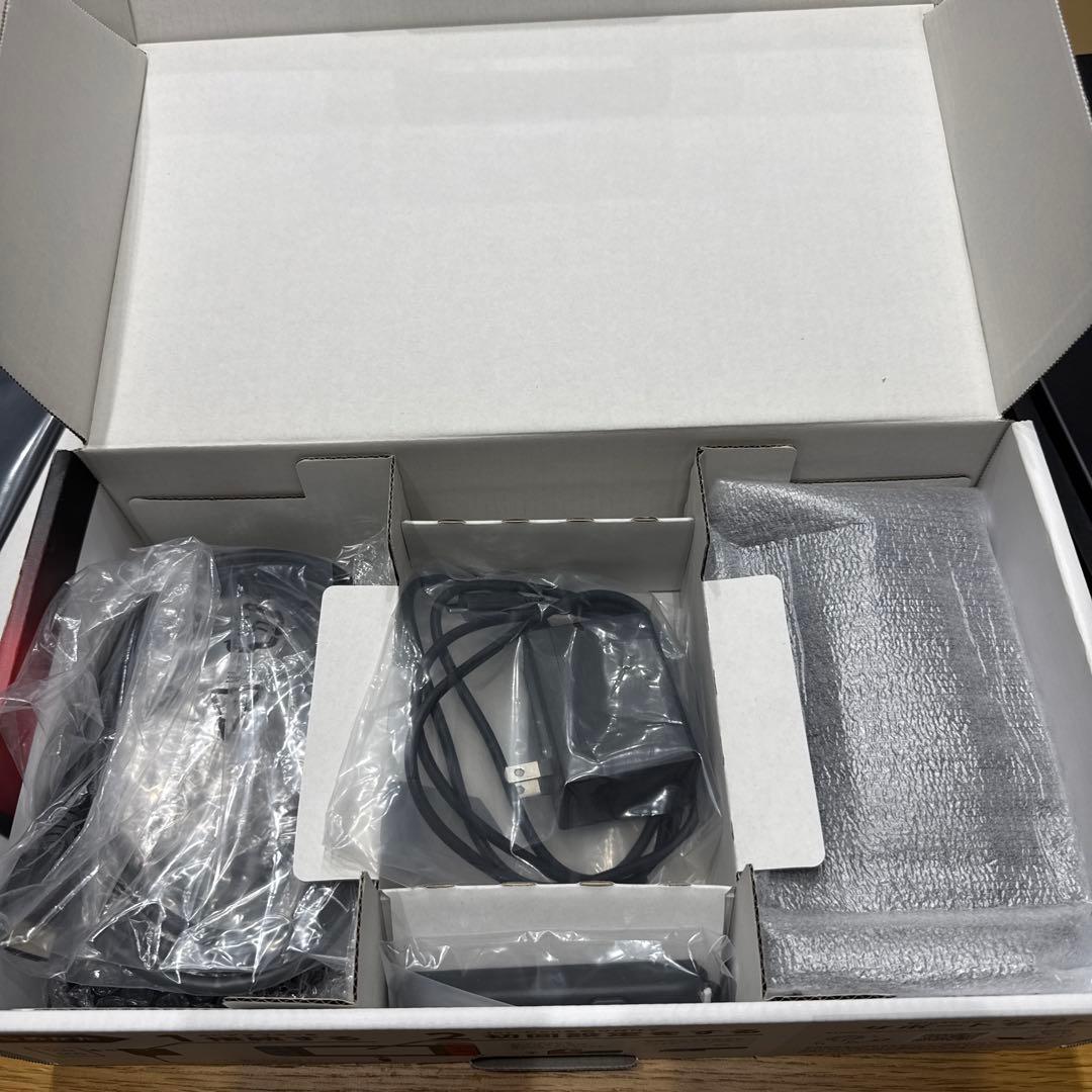Nintendo Switch 本体 + 256GB sdカード + 携帯ケース