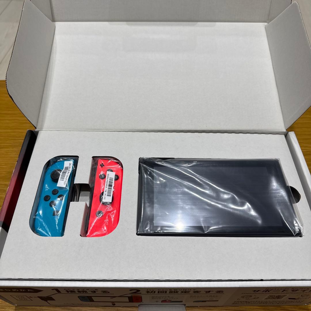 Nintendo Switch 本体 + 256GB sdカード + 携帯ケース