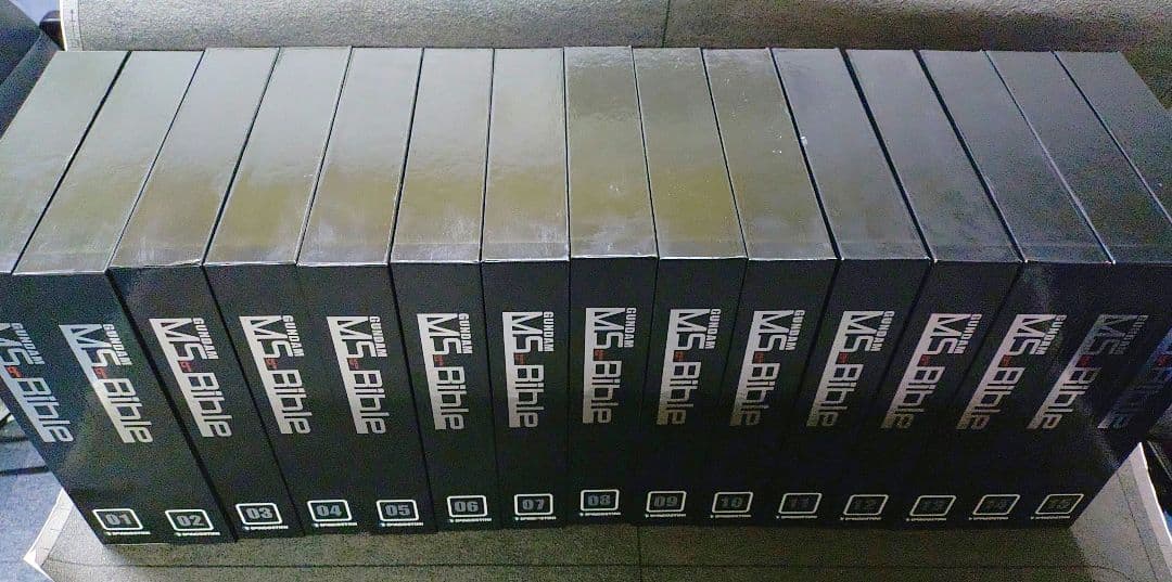 ガンダムMS Bible　全151巻＋専用ハードケース　　OD39
