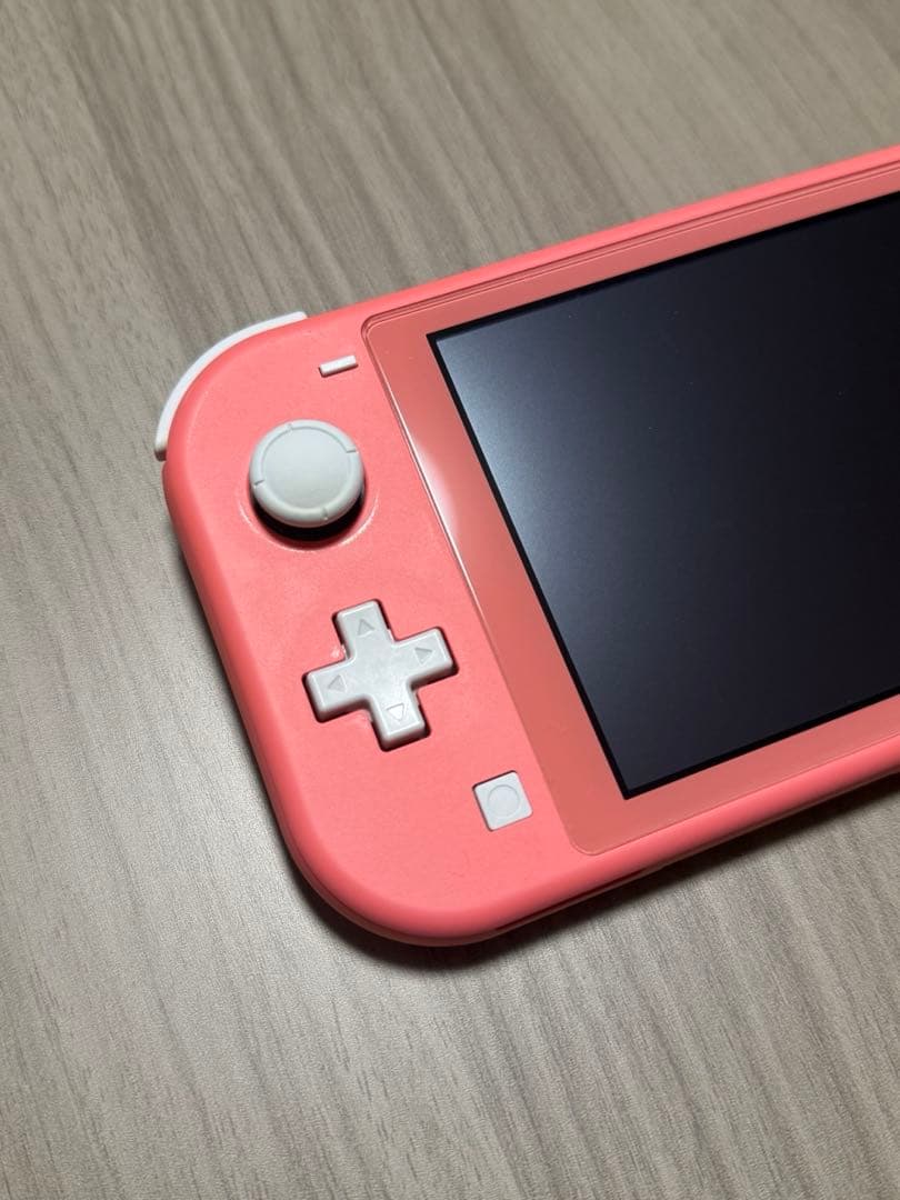 Nintendo Switch lite コーラルピンク