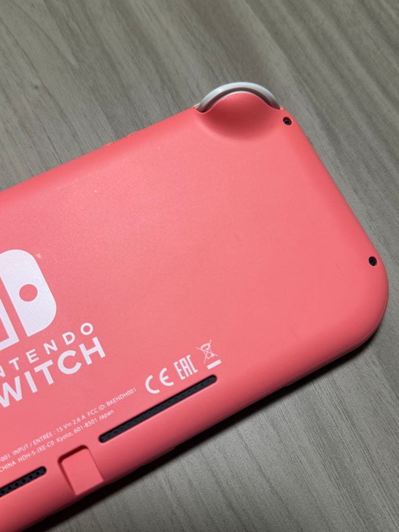 Nintendo Switch lite コーラルピンク